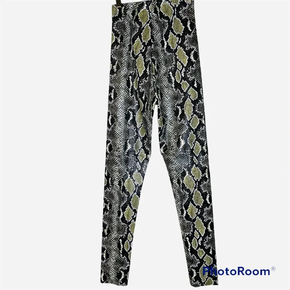 Commando NWT Faux Leather Leggings Olive Snake 12”Rise Sz.Sm - Picture 2 of 14